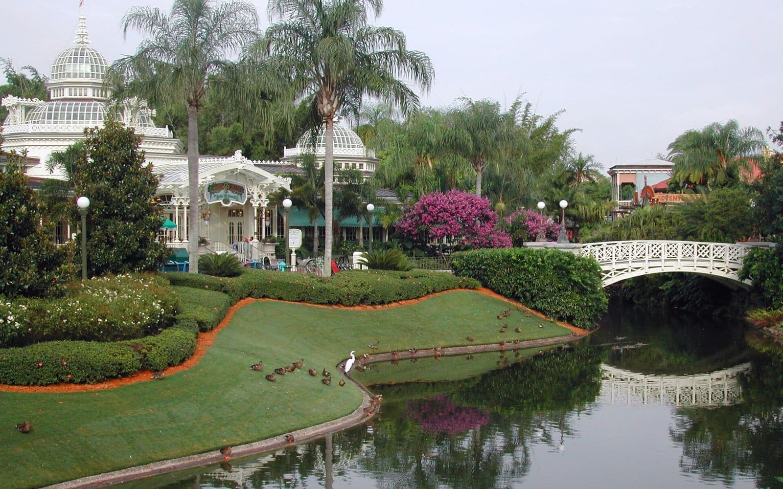 The Crystal Palace restaurant at Magic Kingdom