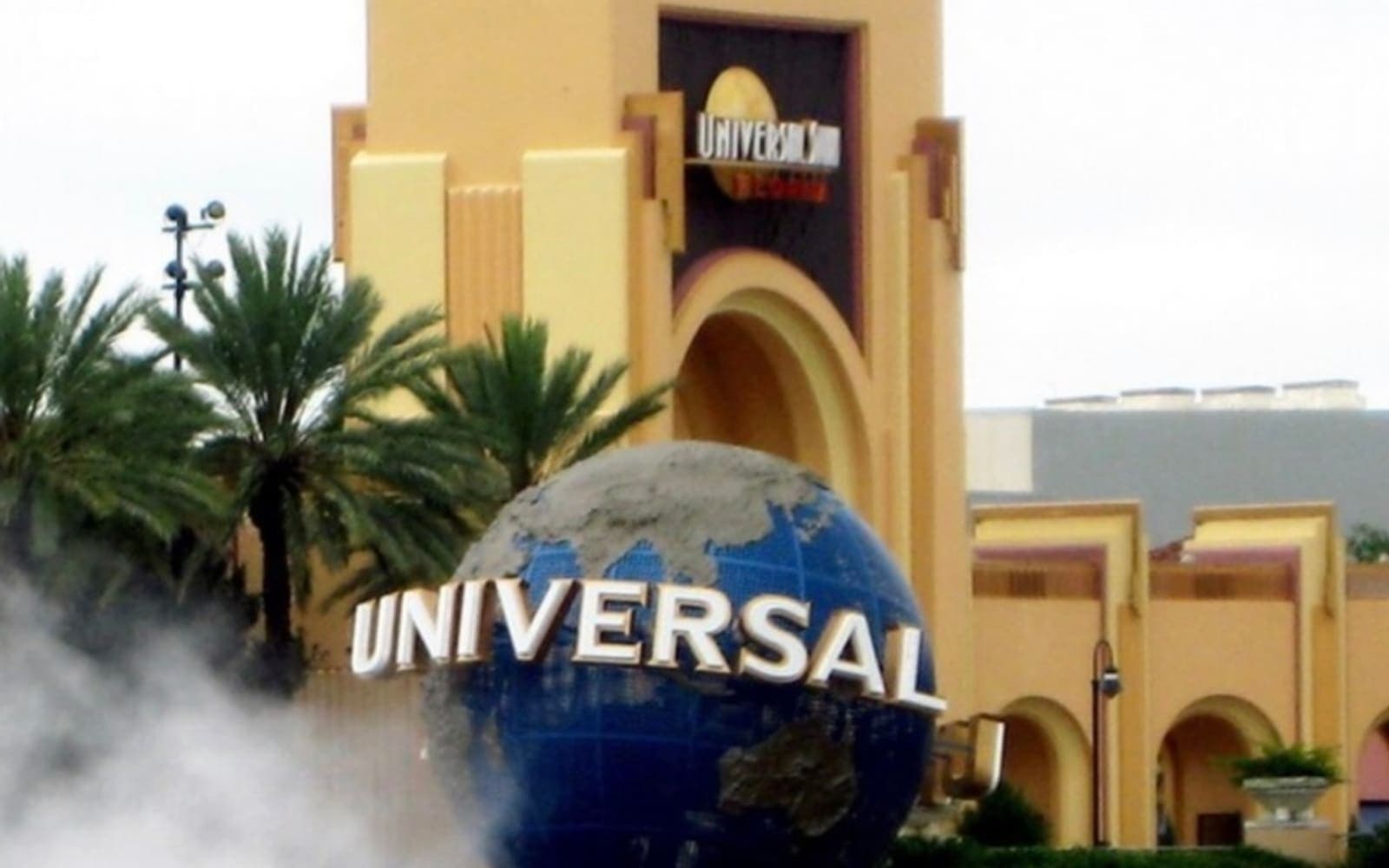 The Universal Orlando gateway