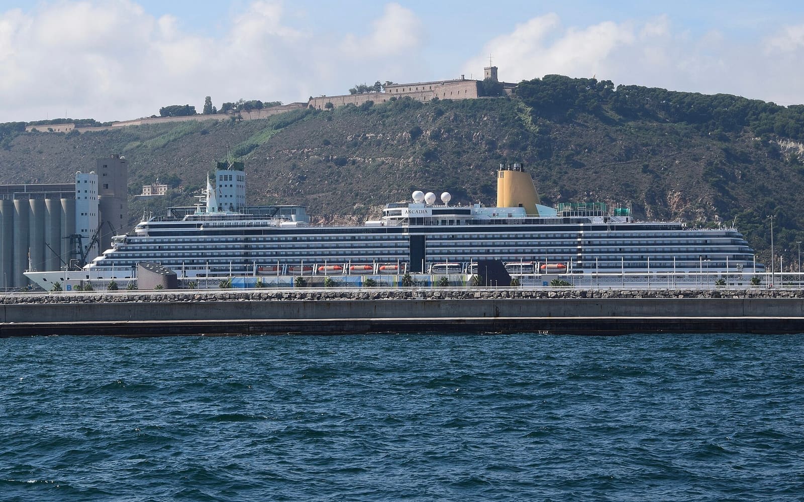Barcelona's cruise port